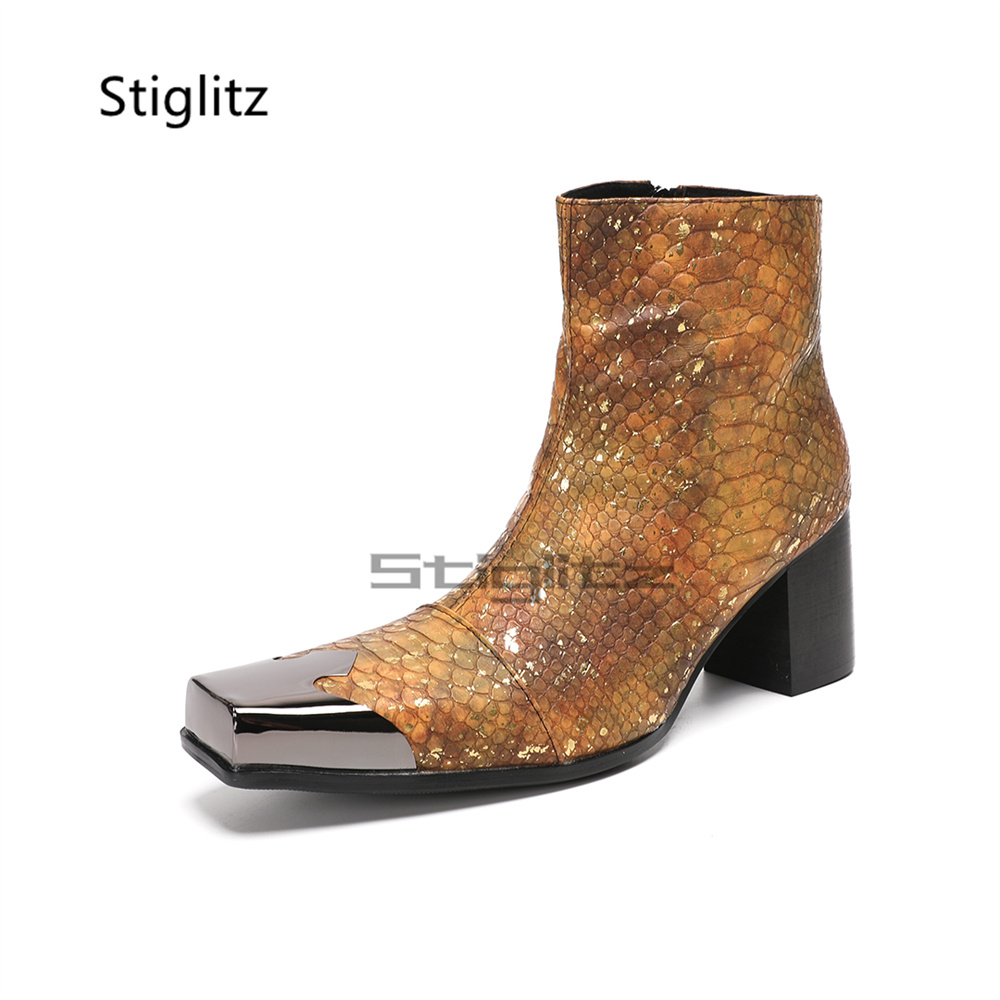 Block Heel Ankle Boots - ゴールデンブラウンのスネークプリントメンズアンクルブーツ、メタルスクエアトゥ、サイドジッパー、ブロックハイヒール、本革製パンクウェスタンブーツ