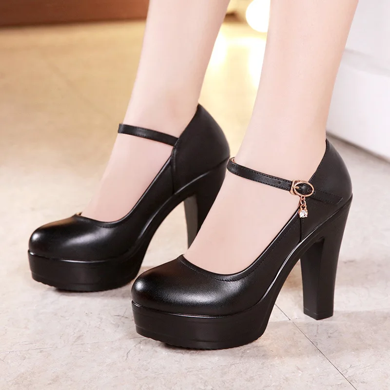 8cm、10cm、12cmの小さめサイズ（32～43）浅底厚 - Women'S Shoes Red Bottoms のレビューと価格