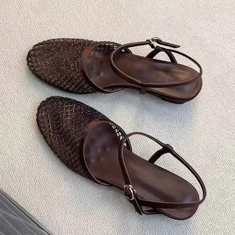 女性メッシュサンダルクリスタルシューズ高級フラットスリッパ  - Women Shoes Size 7 のレビューと価格