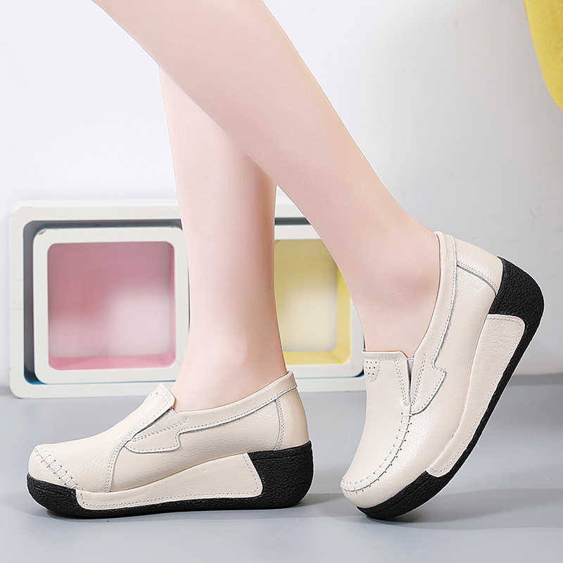 モカッシーニ ハイトップス ユニバーサル ブランド テニス用 - Women Shoes Name のレビューと価格