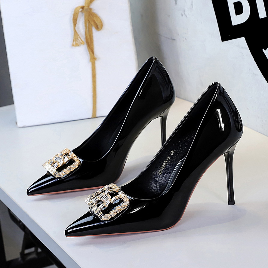 BIGTREE エレガントなポインテッドトゥハイヒール、細い - Court Heel Pointed のレビューと価格