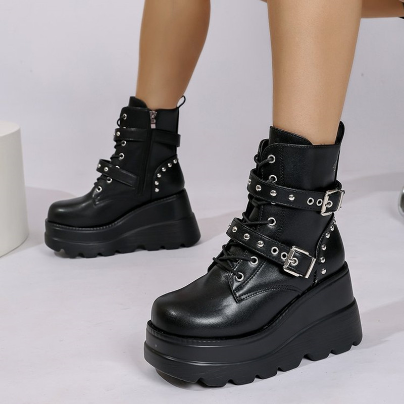 女性革アンクルブーツ女性 2026 新秋冬ラウンドトゥレース - Block Heel Ankle Boots のレビューと価格