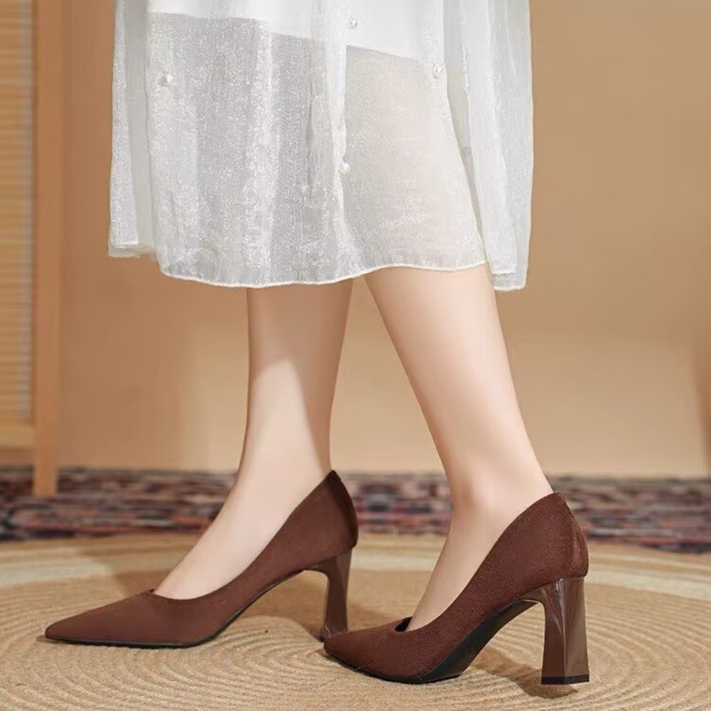 刺繍入りウエスタンカウボーイブーツ レトロポインテッドトゥ  - Western Cowgirl Boot のレビューと価格