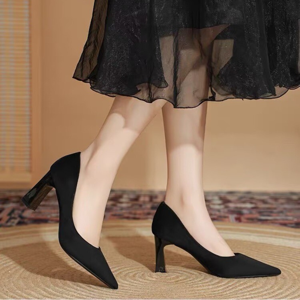 刺繍入りウエスタンカウボーイブーツ レトロポインテッドトゥ  - Western Cowgirl Boot のレビューと価格